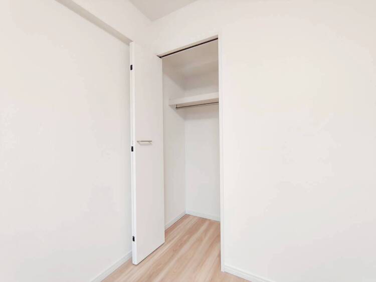 その他 収納スペースが付いていて、お部屋を広く使っていただけます。