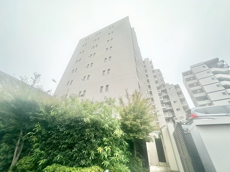 その他 飽きのこないシンプルモダンな外観です。