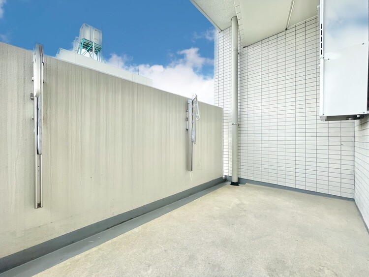 その他 朝の澄んだ空気や、夕方に吹く清々しい風を感じられるバルコニー。