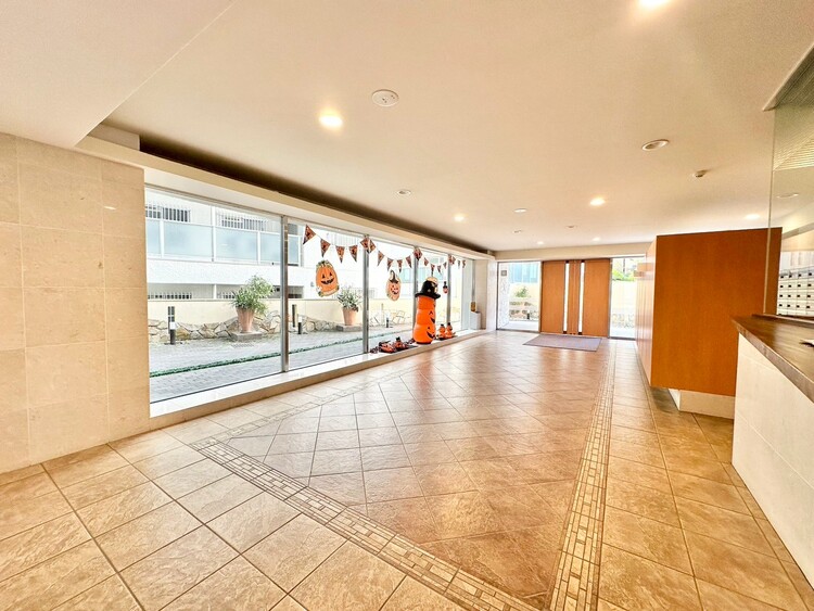 その他 館内は静寂な中が保たれており、管理が行き届いている印象を受けました。