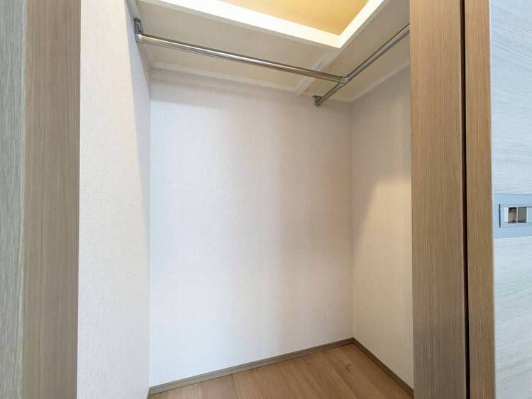 その他 収納スペースが付いていて、お部屋を広く使っていただけます。