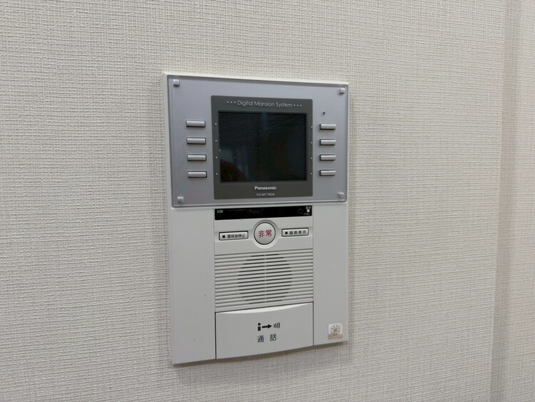 その他 誰が来てもわかる様にモニター付きインターホンを設置。