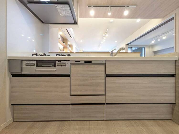 その他 開放感のあるキッチンスペース。調理をしながら、会話も弾みそうですね。