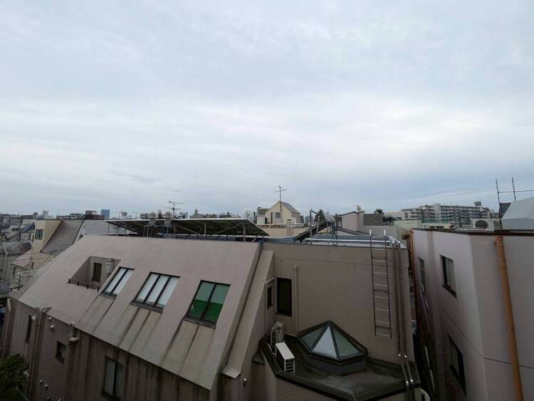 その他 眺望や窓からの景色が良いと、家で過ごす時間も快適です。