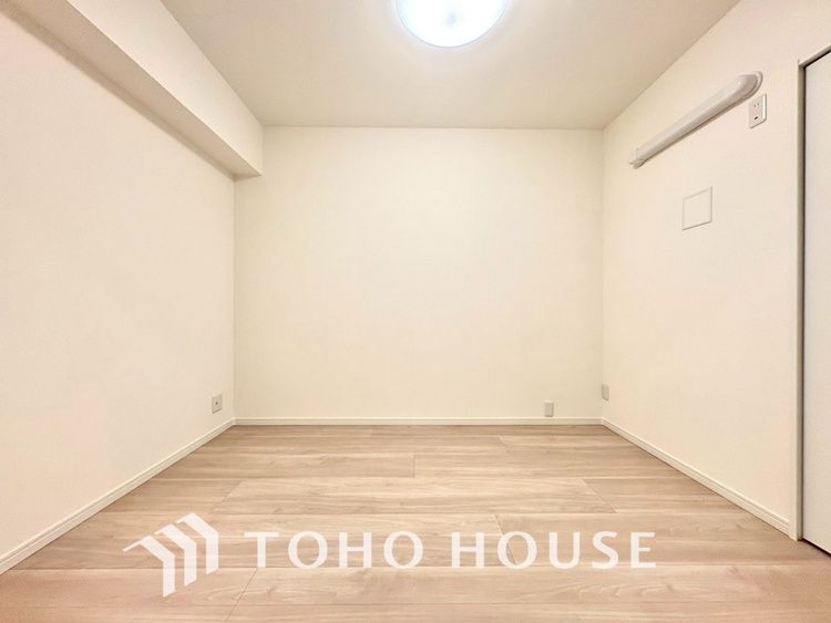 内装 【PRIVATE ROOM】◆快適◆な暮らしに不可欠な収納スペース。快適さとともに思い出も詰まっていく。