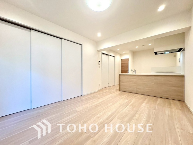 内装 【LIVING】◆住む喜び、楽しさ、感動◆を君と共有したい。いつまでもずっと家族を見渡せるこの広い空間で。