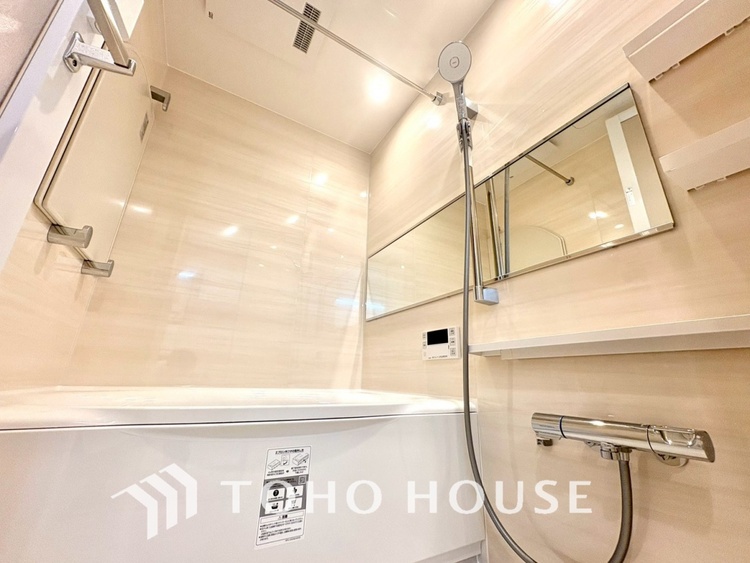 風呂 【BATHROOM】◆プライベートな空間◆simpleだからrelaxできるんです。こころもからだもキレイさっぱり。