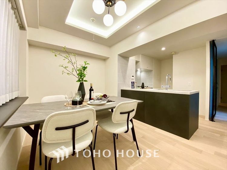 内装 【LIVING】◆住む喜び、楽しさ、感動◆を君と共有したい。いつまでもずっと家族を見渡せるこの広い空間で。