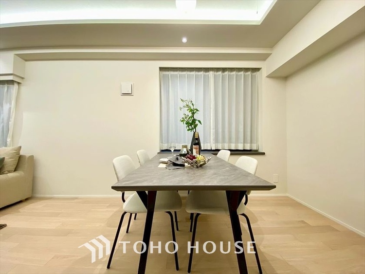 内装 【LIVING】◆Sunshine◆光が燦々と入り、いるだけで気持ちいい。「開放的でゆとりあるお部屋です。」