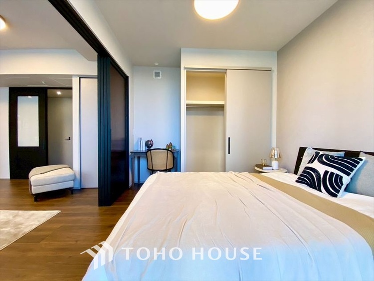 内装 【PRIVATE ROOM】◆快適◆な暮らしに不可欠な収納スペース。快適さとともに思い出も詰まっていく。