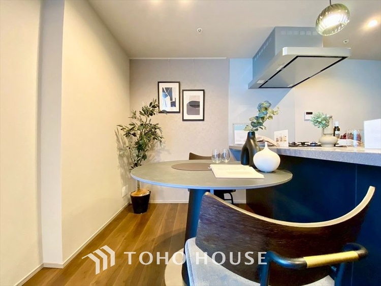 内装 【LIVING】◆住む喜び、楽しさ、感動◆を君と共有したい。いつまでもずっと家族を見渡せるこの広い空間で。