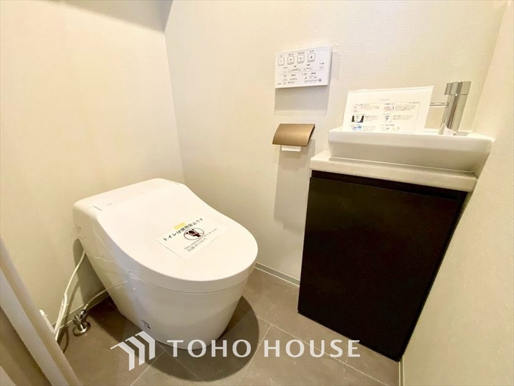 トイレ 【TOILET】◆快適◆な生活に不可欠。節水型の高性能トイレを新設。