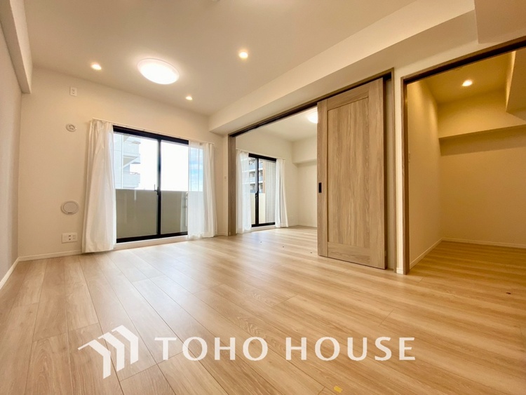 内装 【LIVING】◆Sunshine◆光が燦々と入り、いるだけで気持ちいい。「開放的でゆとりあるお部屋です。」