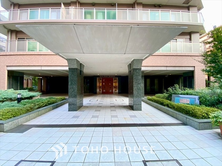 外観 【APPEARANCE】◆眩い◆光が燦々と入り、家族の笑顔を照らす。「いつまでも続いて」と願う夢のような毎日がここにある。