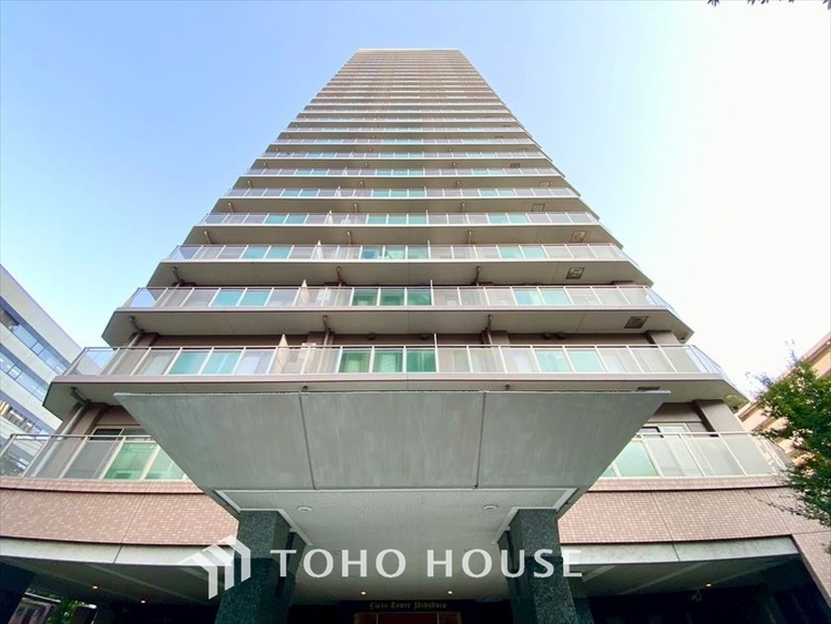 外観 【APPEARANCE】◆陽光◆が差し込む。この開放的な空間に家族の笑顔が集う。家族が一緒に過ごす空間は明るく、そして居心地よく。