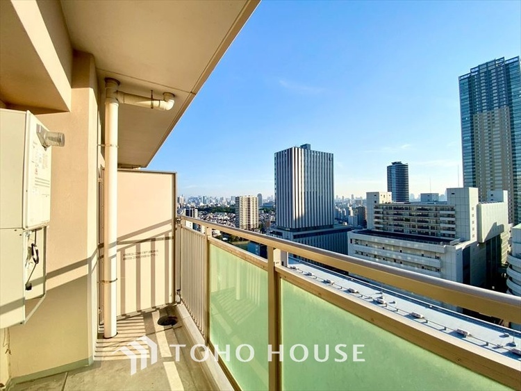 バルコニー 【BALCONY】◆Open new door◆扉の向こうには青空が広がっている。