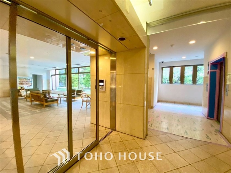 その他 【ENTRANCE】◆そびえ立つ◆我が家のシンボル。遠くの空が赤く染まる夕べが待ち遠しい。