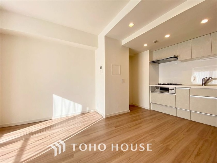 内装 【LIVING】◆Sunshine◆光が燦々と入り、いるだけで気持ちいい。「開放的でゆとりあるお部屋です。」