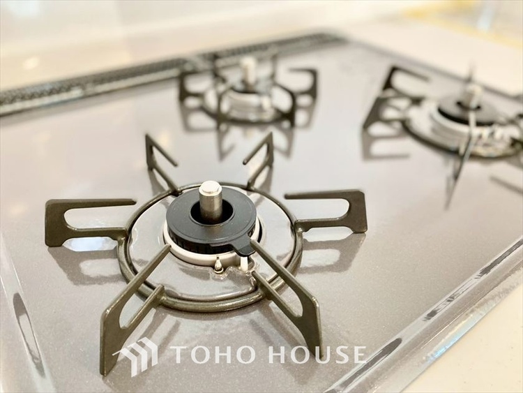 キッチン 【KITCHEN】◆家族のおはよう◆の声を笑顔で迎えてあげられるシステムキッチン。朝ごはんが楽しみでちょっと早起きしたくなるんです。