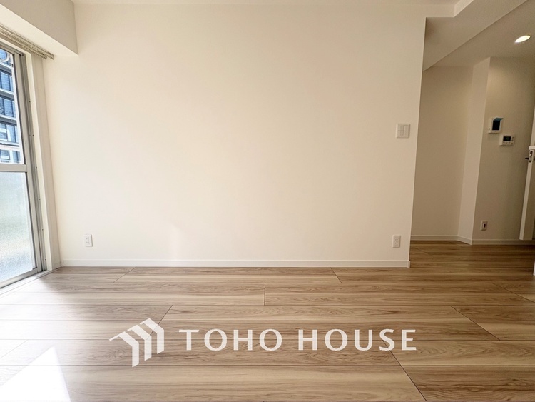 内装 【LIVING】◆眩い◆光が燦々と入り、家族の笑顔を照らす。「いつまでも続いて」と願う夢のような毎日がここにある。