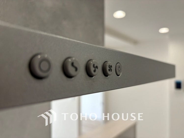 その他 【KITCHEN】◆開放的◆後片付けが楽なシステムキッチン。収納スペースの充実！