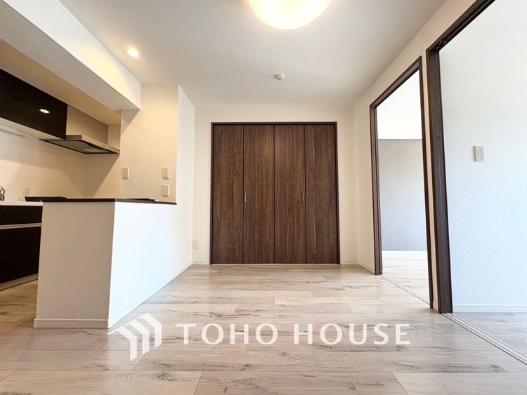 内装 【LIVING】◆simple is best◆無駄のない綺麗なつくりのリビングルームであなただけの暮らしを。