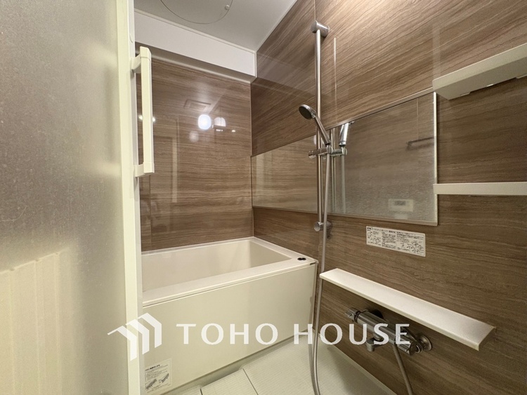 風呂 【BATHROOM】◆プライベートな空間◆simpleだからrelaxできるんです。こころもからだもキレイさっぱり。