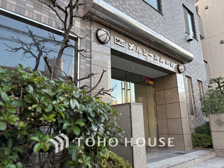 外観 【APPEARANCE】◆陽光◆が差し込む。この開放的な空間に家族の笑顔が集う。家族が一緒に過ごす空間は明るく、そして居心地よく。