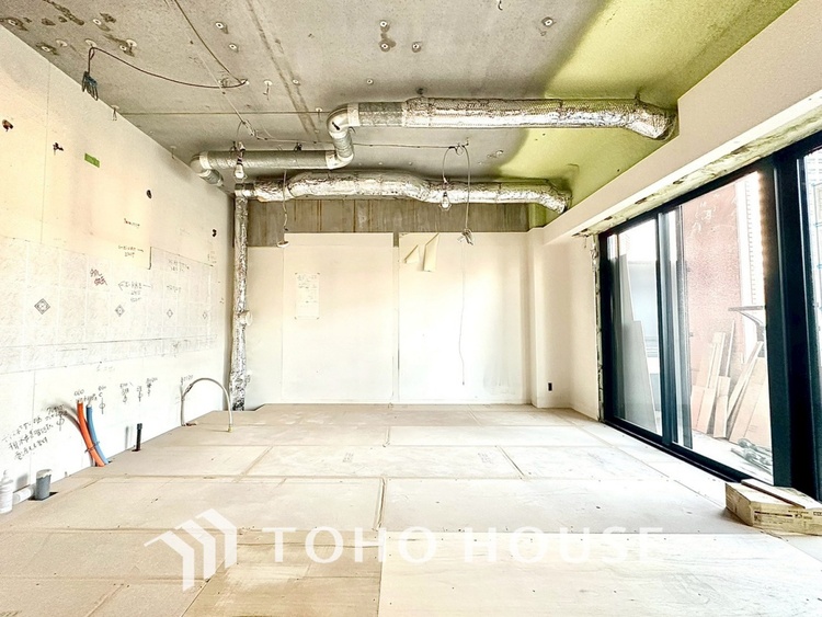 内装 現在改装中◆快適◆な暮らしに不可欠な収納スペース。快適さとともに思い出も詰まっていく。