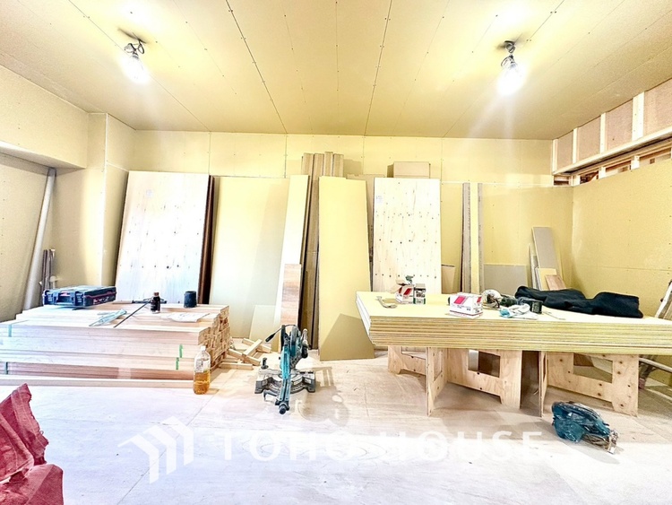 内装 現在改装中【LIVING】◆住む喜び、楽しさ、感動◆を君と共有したい。いつまでもずっと家族を見渡せるこの広い空間で。