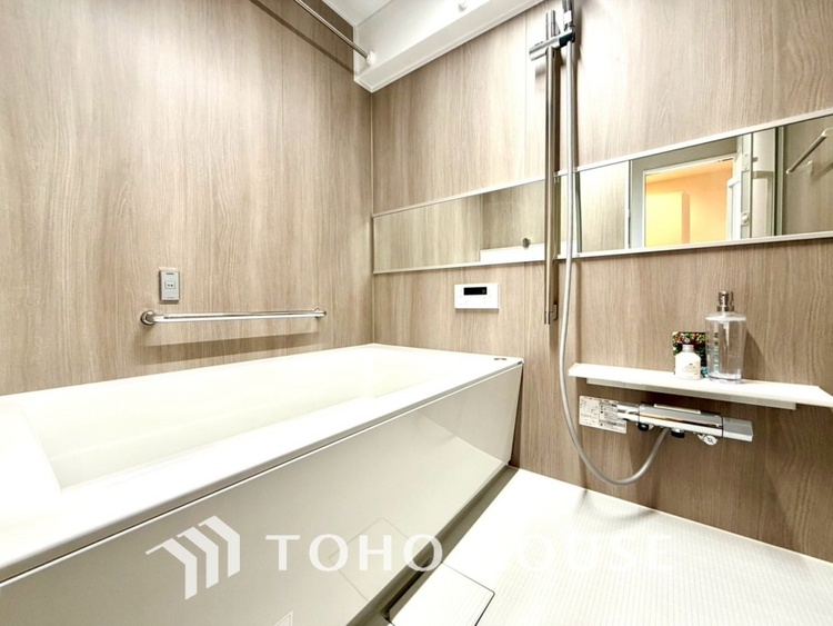 風呂 【BATHROOM】◆プライベートな空間◆simpleだからrelaxできるんです。こころもからだもキレイさっぱり。