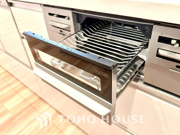 その他 【KITCHEN】◆開放的◆後片付けが楽なシステムキッチン。収納スペースの充実！