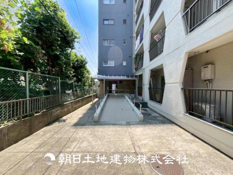 外観 【外観写真】時間のゆとりと空間、暖かな陽光がもたらす光と風を独占してください。新しい暮らしが始まります。