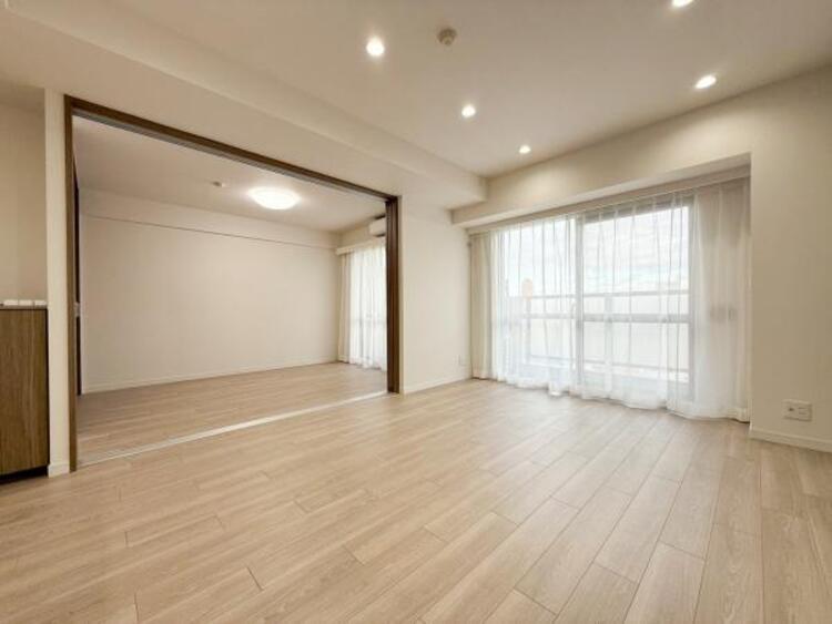 居間 お気軽にお問い合わせください。