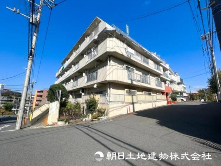 外観 【外観・立地】表現された空間はたくさんの光を浴び、風を感じ、暮らしを豊かにしてくれます。家族の思い出を刻んでいきます。