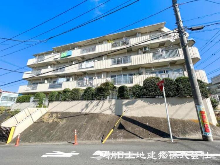 外観 【外観写真】時間のゆとりと空間、爽やかな陽光がもたらす光と風を贅沢なまでに感じる暮らしがここに始まります。