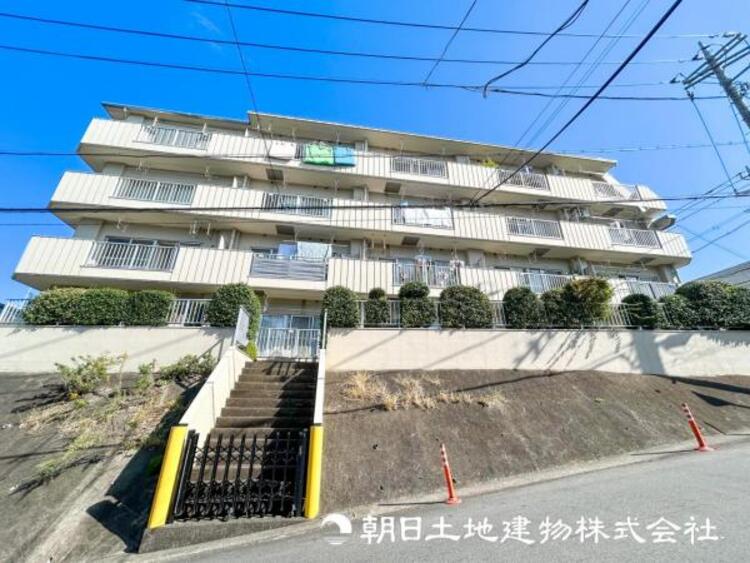 外観 【外観・立地】その家から感じられる、気品・上質・重厚感・極細やかさ、そのすべては見た者に安らぎを与える特別な空間です。