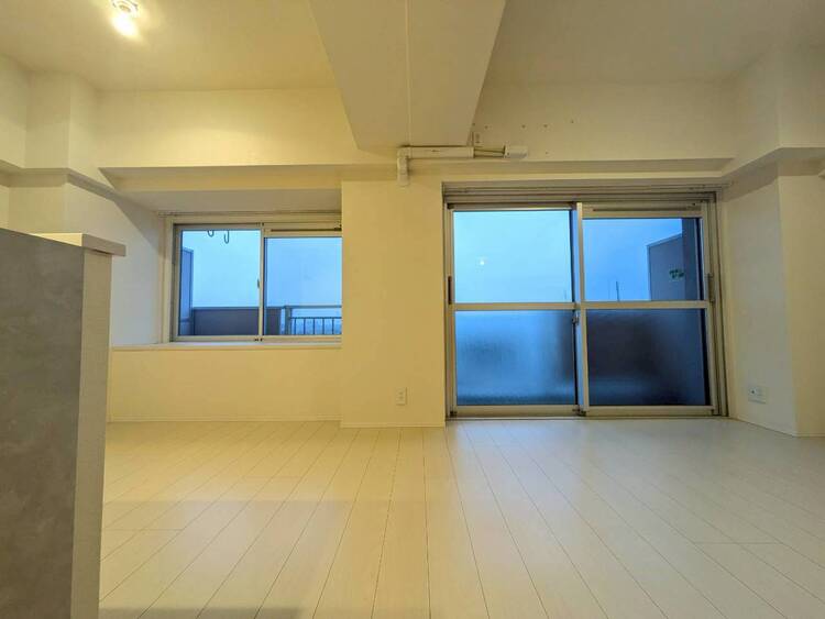 居間 快適に過ごす毎日を求めて、暮らしの中でご自身の「マイホーム」に創り上げてください。