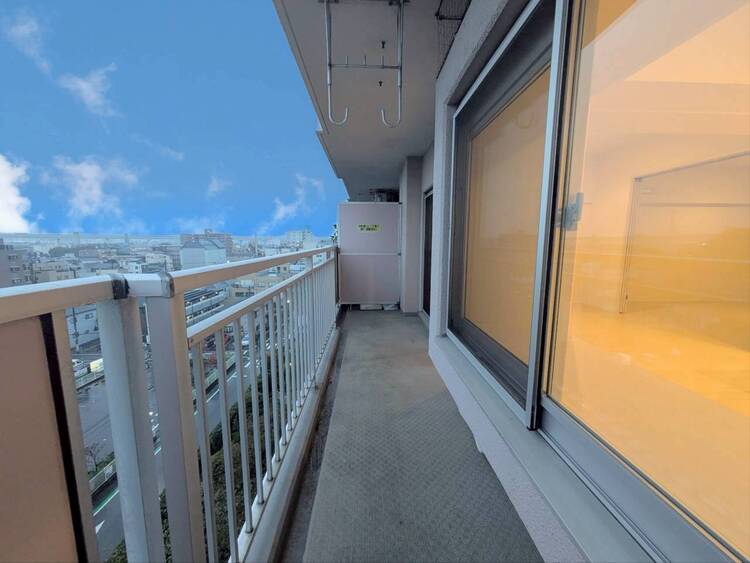 バルコニー 暮らしの中で、光と風を演出してくれるバルコニー。