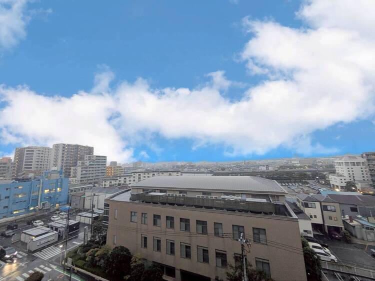 バルコニー 頬をなでる、優しい風を感じることが出来ます。