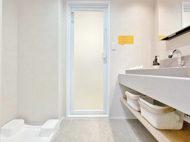 洗面 清潔感と心地よさを重視した、上質感漂うパウダールーム。