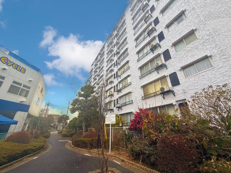 外観 資料には掲載していない情報が、現地にはたくさんあります。是非一度、現地をご確認ください。