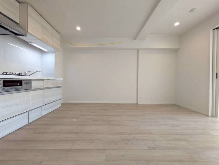 居間 快適に過ごす毎日を求めて、暮らしの中でご自身の「マイホーム」に創り上げてください。