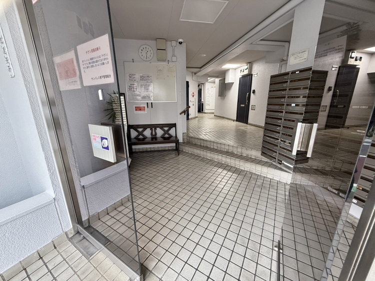 エントランス エントランスは、毎日の行き帰りで使う大事な空間です。