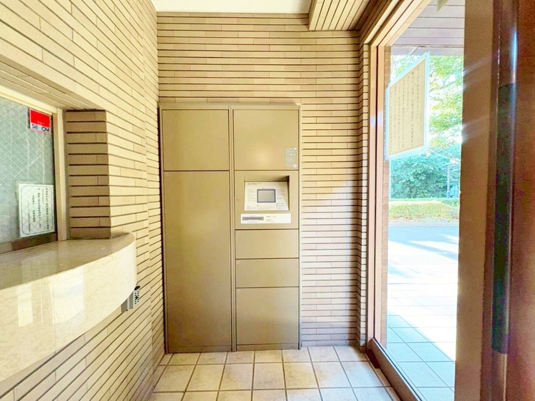 設備 留守時に便利な宅配ボックスを完備。