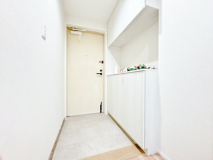 玄関 シューズボックスを完備した玄関です。