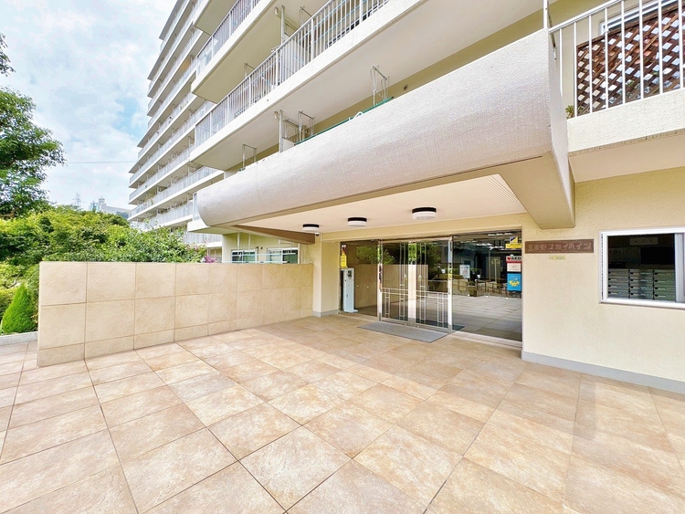 エントランス 外と内をつなぐエントランスは、まさに顔となる場所。