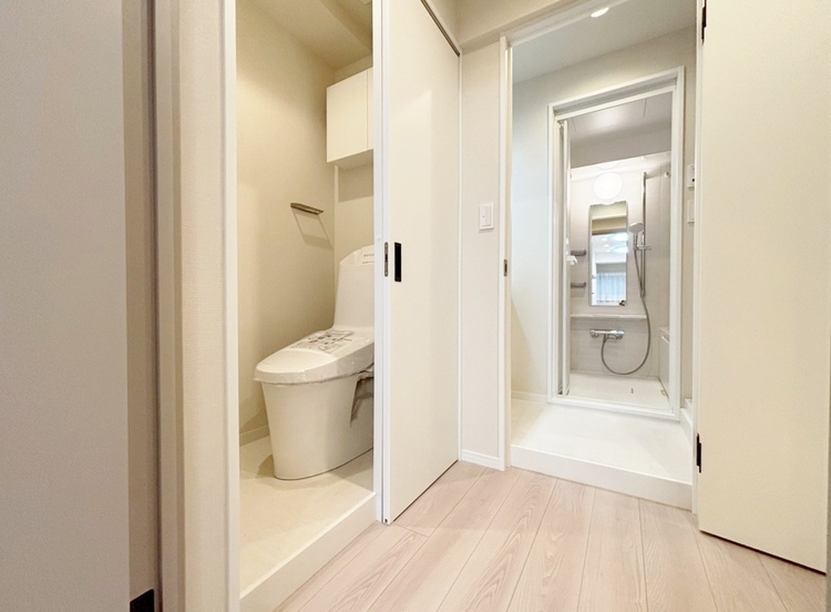 洗面 清潔感と心地よさを重視した、上質感漂うパウダールーム。