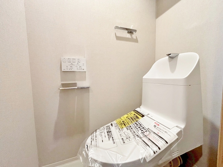 トイレ 暮らしの中のさりげないひとときの快適さにも、こだわりを、持って設備を配しております。