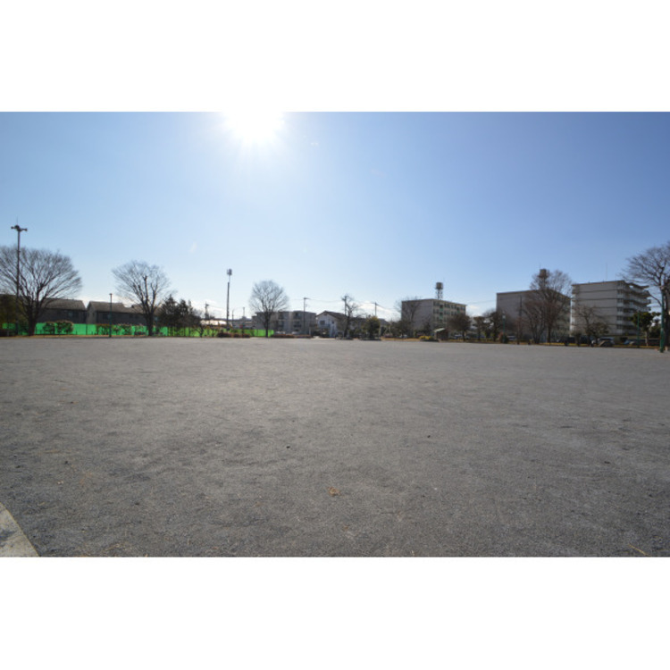 周辺 矢崎町防災公園(約800m)